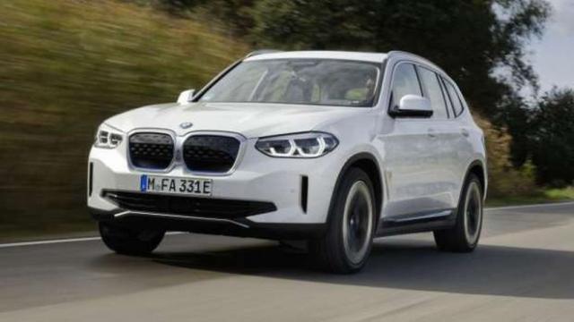 BMW iX3. 2021 _ارشيفية