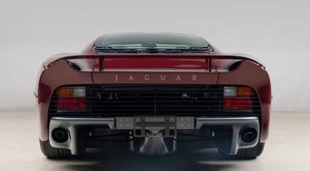 جاكوار XJ220  موديل 1993