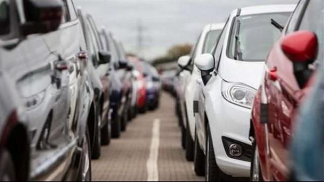 انخفاض مبيعات السيارات