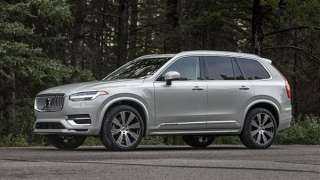 لمحبي الدفع الرباعي .. فولفو XC 90 موديل 2023 بالإمارات