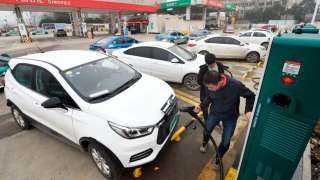 تراجع مبيعات سيارات كهربائية وسيارات هجين في الصين