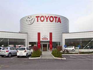 الفضائح تقلص مبيعات مجموعة تويوتا موتور في بداية العام الجديد