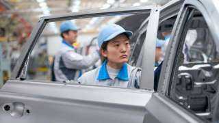 عمالقة السيارات يبحثون عن حلفاء في سوق الصين القوية للسيارات الكهربائية