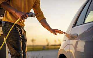 نصائح ذهبية للحفاظ على سيارتك الكهربائية في ذروة حرارة الصيف!