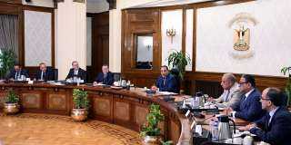 فى ظل الأحداث الأخيرة بالمنطقة:  رئيس الوزراء يتابع خطة توفير مخزون مطمئن من المواد البترولية والغاز الطبيعي