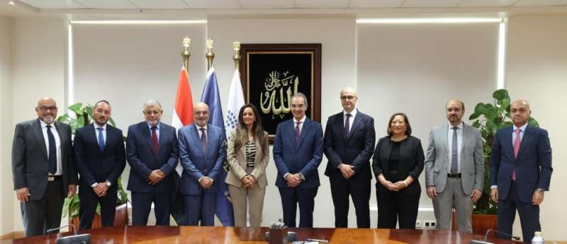توقيع الاتفاق علي خدمه إنترنت الأشياء