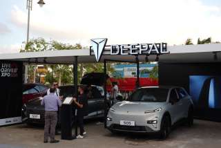 ديبال تعرض مستقبل السيارات  الكهربائية في مصر