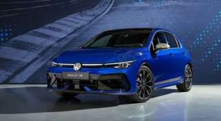 فولكس فاجن وريفيان تبدآن اختبارات الشتاء لهيكل سيارة جديدة