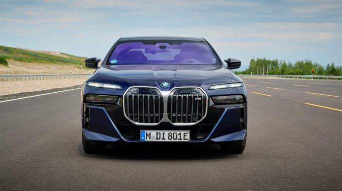 نيدليكوفيتش يخلف تسيبزه في رئاسة ”بي إم دبليو”