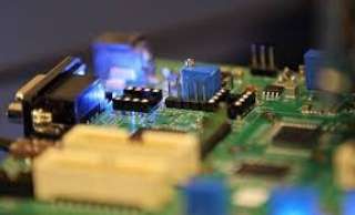 المفوضية الأوروبية توافق على مساعدات حكومية ألمانية لمصنعين لأشباه الموصلات