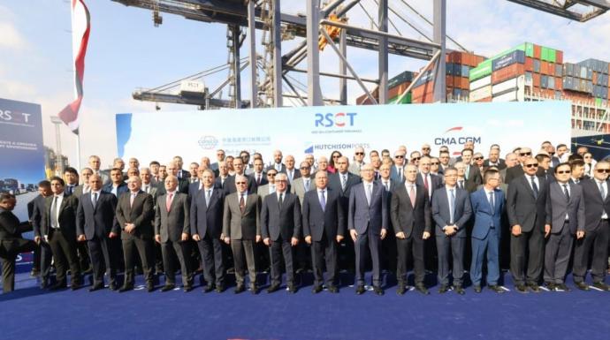 ”انطلاقة تاريخية للنقل البحري المصري: بدء التشغيل التجريبي لمحطة البحر الأحمر للحاويات بميناء السخنة بحضور نائب رئيس الوزراء”