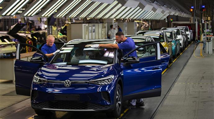 حوافز الشراء الجديدة تزيد الاهتمام بالسيارات الكهربائية في ألمانيا