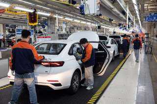 أوتوموتيف سيلز تلغي مصنعين لبطاريات السيارات في إيطاليا وألمانيا