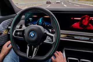 ”بي إم دبليو” تستدعي مئات الآلاف من سياراتها بسبب مخاطر نشوب حريق