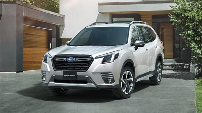 سوبارو تخفض سعر سيارتها فورستر هايبرد