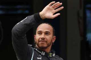 هاميلتون يدعو ”فيا” إلى ضمان تكافؤ الفرص للجميع في الفورمولا واحد