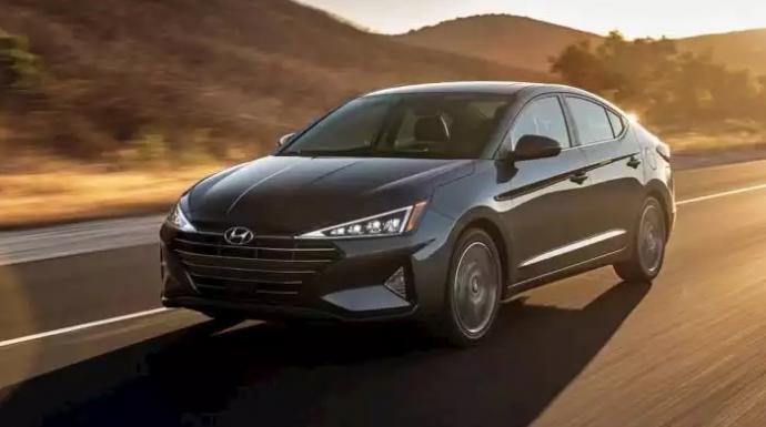 هيونداي إلنترا AD تسجل أول زيادة سعرية في مصر 2026