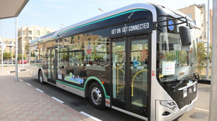 المركز الإعلامي لمجلس الوزراء يكشف عن نمو صناعة الحافلات وفرص التصدير العالمية