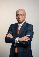 فوز محمد قنديل بجائزة أفضل رئيس تنفيذي من مجموعة BMW في منطقة أفريقيا وشرق أوروبا لعام ٢٠٢٥