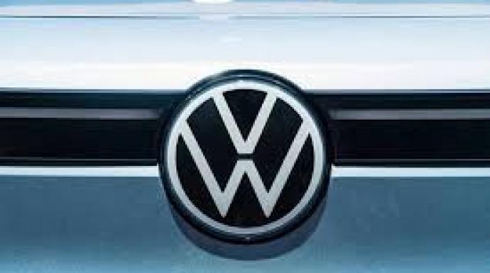 فولكس فاجن تستدعي 94 ألف سيارة كهربائية عالمياً بسبب خلل فني قد يشعل حريقا