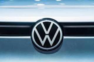 فولكس فاجن تستدعي 94 ألف سيارة كهربائية عالمياً بسبب خلل فني قد يشعل حريقا