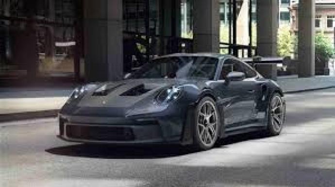 بورشه القابضة المالكة لـ فولكس فاجن تسجل انخفاضا في أرباحها المعدلة في 2025