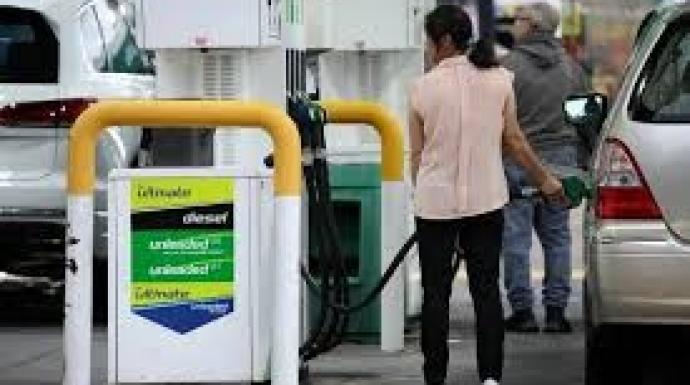 ارتفاع أسعار الوقود بالولايات المتحدة لأعلى مستوى لها منذ عام 2022