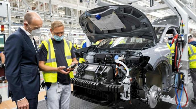 نقابة ألمانية تطالب بمزيد من التخفيف في حظر محركات الاحتراق