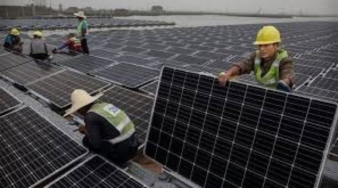 الصين تستفيد من أزمة الطاقة العالمية الناجمة عن حرب إيران