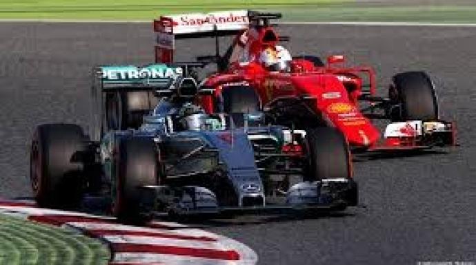 رئيس الفورمولا 1 يطالب بـ”تعديلات” على القواعد الخاصة بالمحركات الهجينة