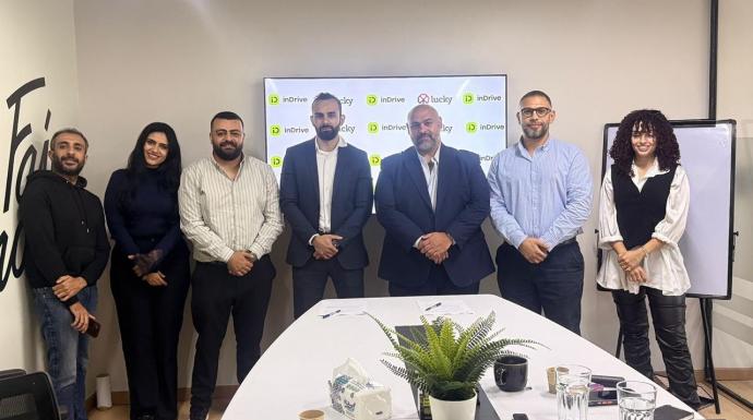 ”إندرايف” تعلن عن شراكة استراتيجية مع ”لاكي” لتوفير مزايا مالية حصرية للسائقين المتميزين