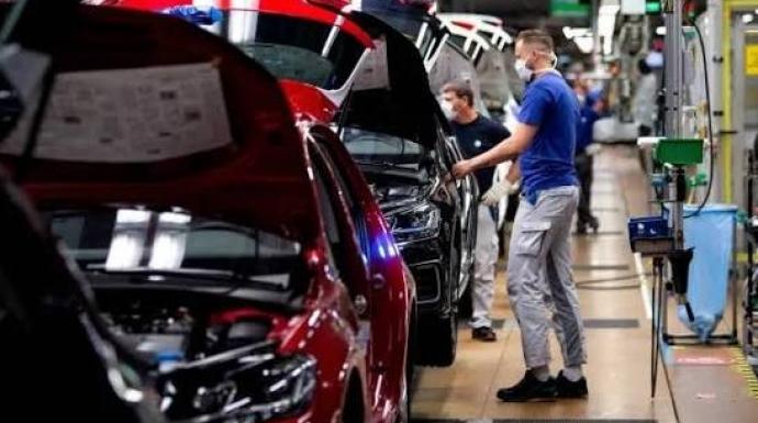 ميرتس لا يعارض سيطرة شركات صينية على مصانع السيارات الألمانية