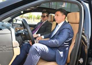 وزير الصناعة يشهد إعلان دخول السيارات الأمريكية إلى السوق المصري بمصنع جنرال موتورز