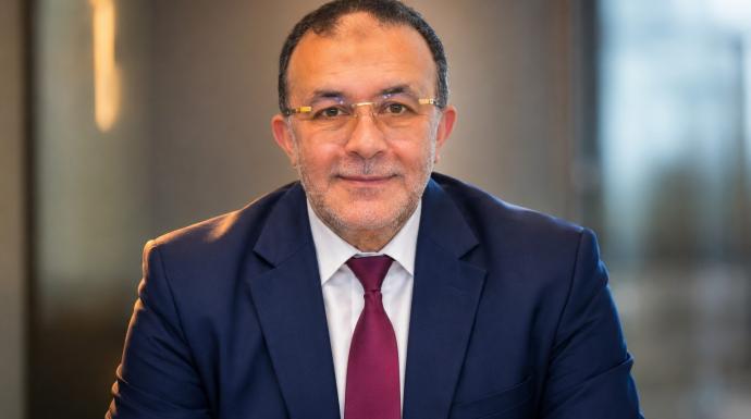 وزير الصناعة يُصدر قراراً بتعيين أيمن البياع مديراً تنفيذياً لمركز تحديث الصناعة وتكليفه مساعداً للوزير للتحول الرقمي