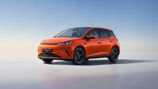 معرض باريس 2026.. BYD تستعرض سيارتها الهجينة الجديدة Dolphin G DM-i