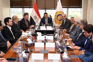 وزير الصناعة يبحث مع الجمعية البرازيلية لصناعة القوالب والعدد الصناعية ABINFER سبل نقل التكنولوجيا والخبرات الفنية في تصنيع القوالب والاسطمبات إلى المصانع المصرية